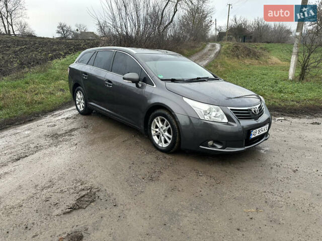 Серый Тойота Авенсис, объемом двигателя 2 л и пробегом 275 тыс. км за 8700 $, фото 5 на Automoto.ua