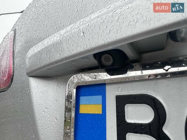 Сірий Тойота Авенсіс, об'ємом двигуна 2 л та пробігом 251 тис. км за 7999 $, фото 51 на Automoto.ua