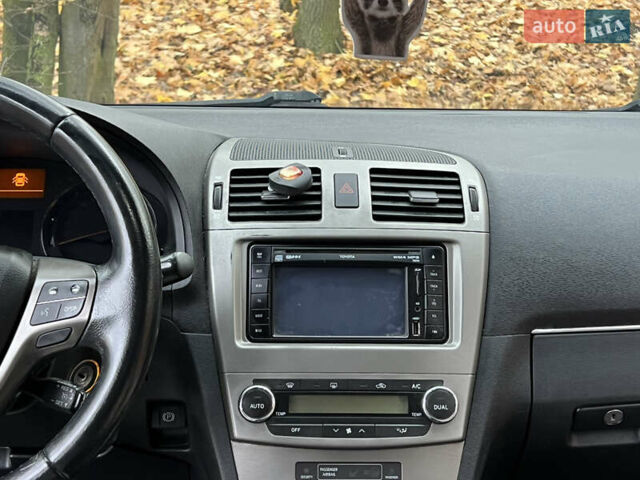 Серый Тойота Авенсис, объемом двигателя 2 л и пробегом 250 тыс. км за 6999 $, фото 54 на Automoto.ua