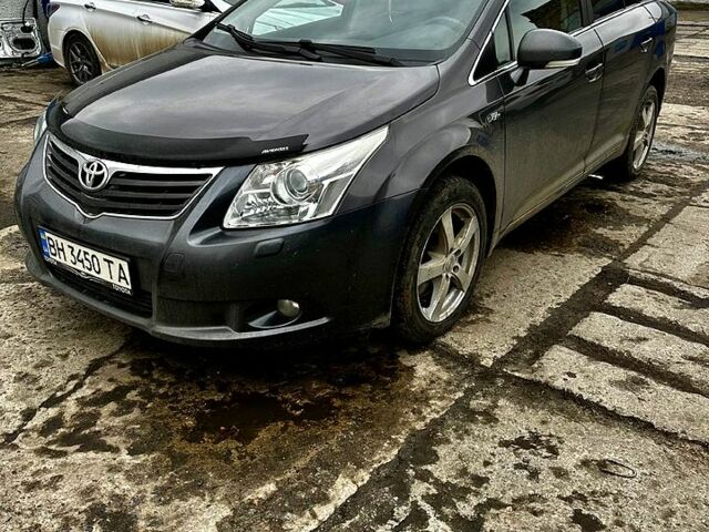 Сірий Тойота Авенсіс, об'ємом двигуна 2.2 л та пробігом 270 тис. км за 11000 $, фото 1 на Automoto.ua