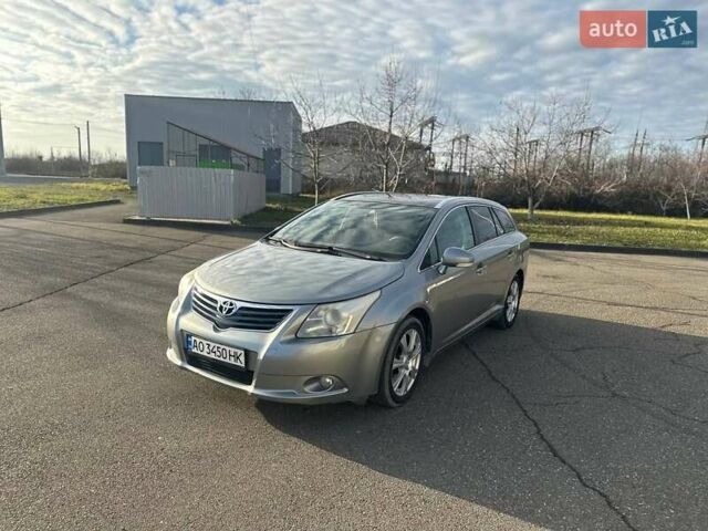 Серый Тойота Авенсис, объемом двигателя 2.2 л и пробегом 240 тыс. км за 6950 $, фото 2 на Automoto.ua