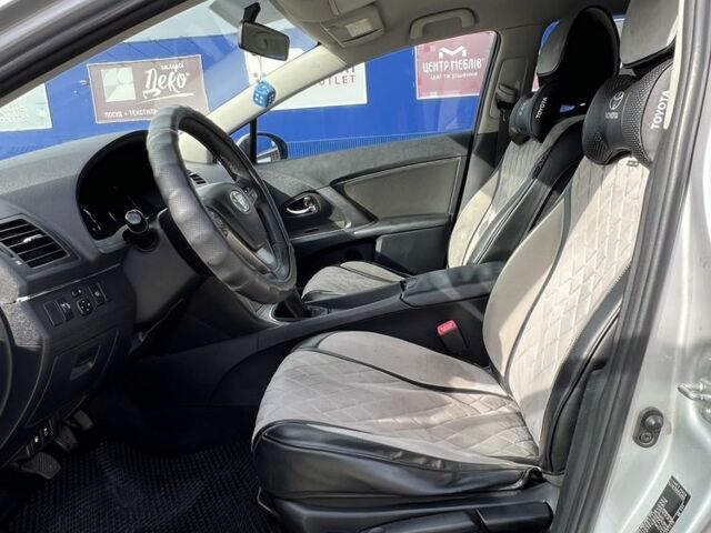 Серый Тойота Авенсис, объемом двигателя 2 л и пробегом 250 тыс. км за 7800 $, фото 6 на Automoto.ua