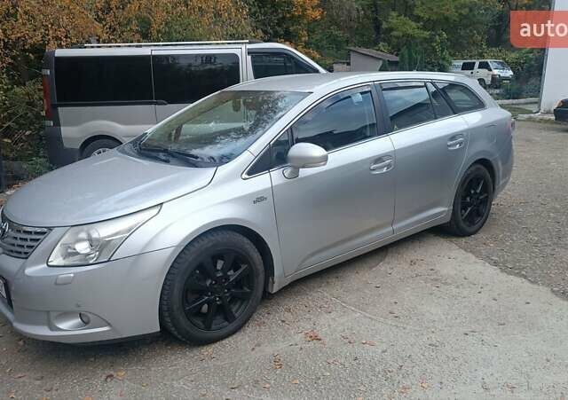 Серый Тойота Авенсис, объемом двигателя 2.23 л и пробегом 196 тыс. км за 9000 $, фото 8 на Automoto.ua