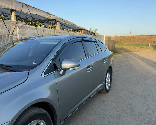 Серый Тойота Авенсис, объемом двигателя 2 л и пробегом 280 тыс. км за 8950 $, фото 5 на Automoto.ua