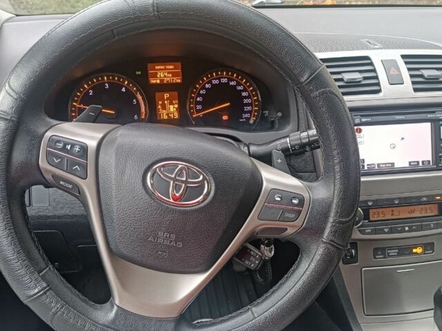 Серый Тойота Авенсис, объемом двигателя 2.2 л и пробегом 189 тыс. км за 9000 $, фото 7 на Automoto.ua