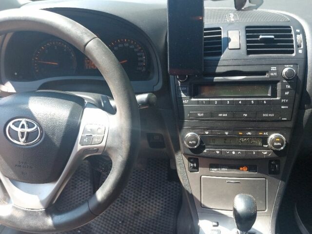 Серый Тойота Авенсис, объемом двигателя 2.2 л и пробегом 290 тыс. км за 8700 $, фото 9 на Automoto.ua