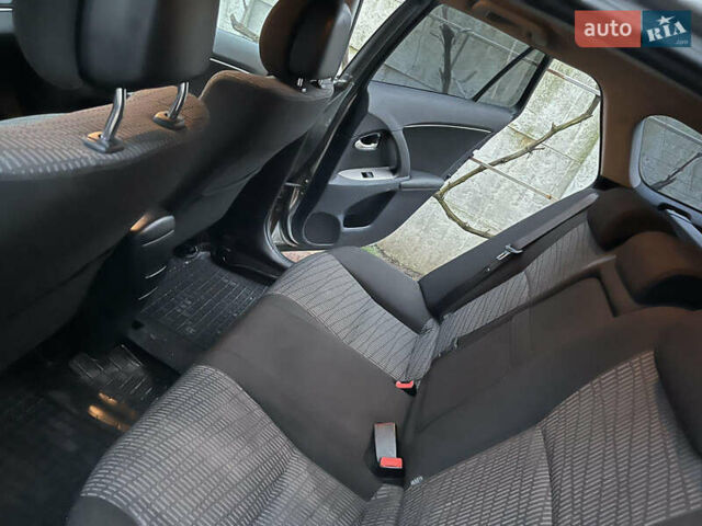 Сірий Тойота Авенсіс, об'ємом двигуна 1.8 л та пробігом 188 тис. км за 8900 $, фото 8 на Automoto.ua