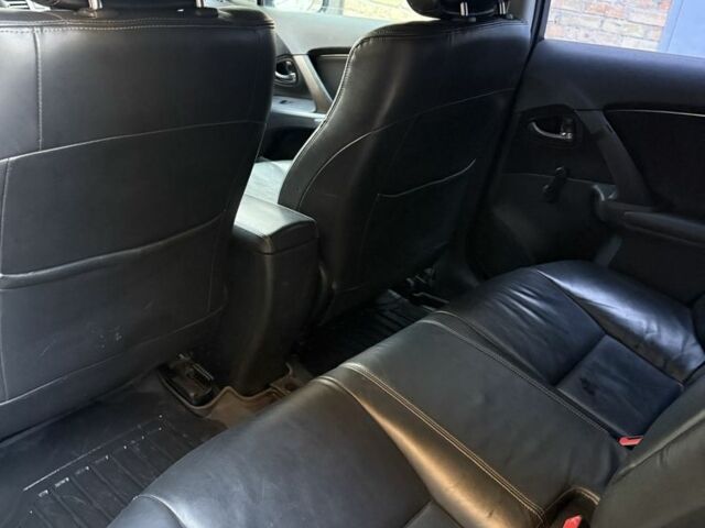 Серый Тойота Авенсис, объемом двигателя 1.8 л и пробегом 230 тыс. км за 8850 $, фото 7 на Automoto.ua