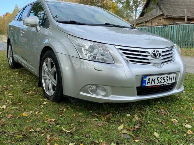 Серый Тойота Авенсис, объемом двигателя 2.2 л и пробегом 335 тыс. км за 9500 $, фото 4 на Automoto.ua