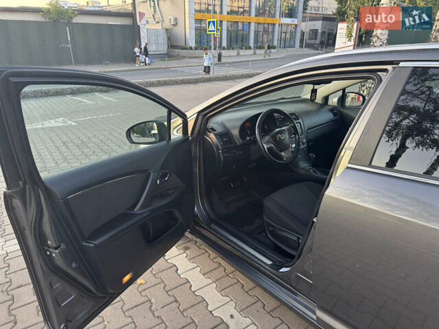 Серый Тойота Авенсис, объемом двигателя 2.23 л и пробегом 364 тыс. км за 8000 $, фото 10 на Automoto.ua