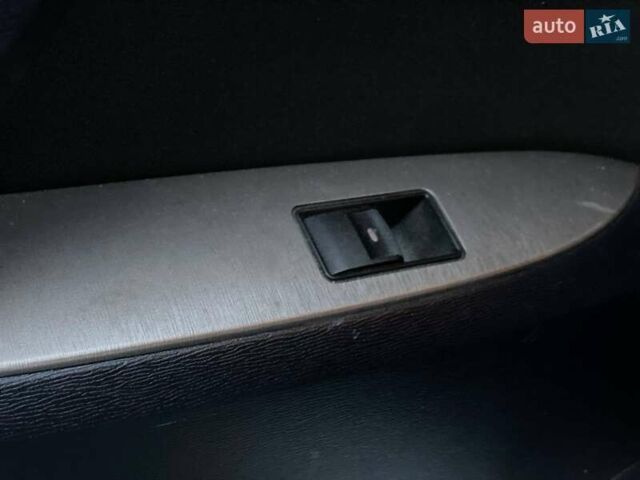 Серый Тойота Авенсис, объемом двигателя 1.99 л и пробегом 200 тыс. км за 9490 $, фото 42 на Automoto.ua