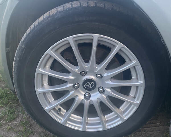 Серый Тойота Авенсис, объемом двигателя 2 л и пробегом 290 тыс. км за 9300 $, фото 20 на Automoto.ua