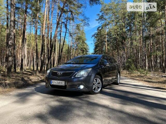 Серый Тойота Авенсис, объемом двигателя 0 л и пробегом 220 тыс. км за 9100 $, фото 8 на Automoto.ua