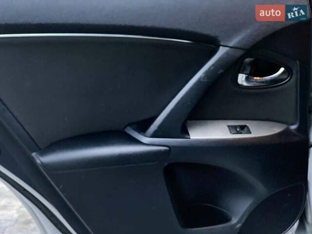 Серый Тойота Авенсис, объемом двигателя 1.99 л и пробегом 200 тыс. км за 9490 $, фото 40 на Automoto.ua