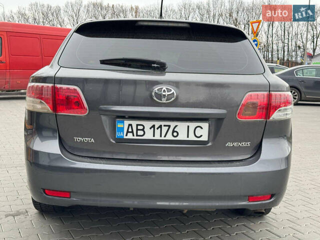 Серый Тойота Авенсис, объемом двигателя 2 л и пробегом 240 тыс. км за 9650 $, фото 5 на Automoto.ua