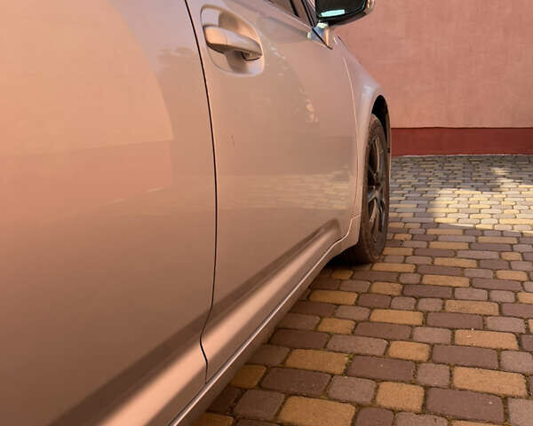 Серый Тойота Авенсис, объемом двигателя 2.2 л и пробегом 233 тыс. км за 8990 $, фото 6 на Automoto.ua