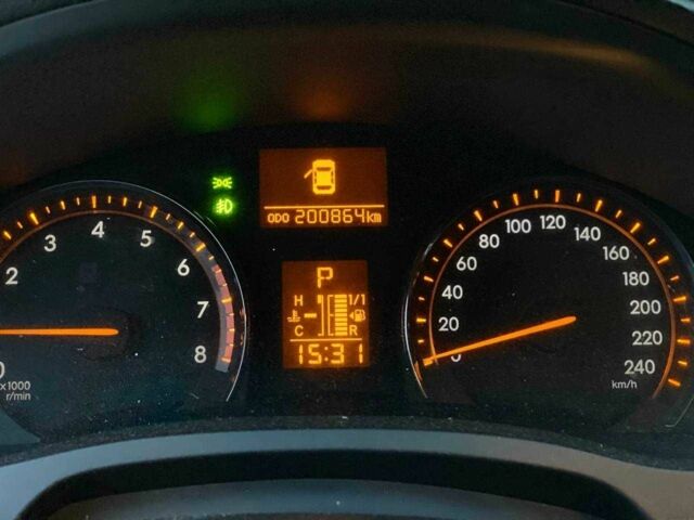 Серый Тойота Авенсис, объемом двигателя 2 л и пробегом 200 тыс. км за 9490 $, фото 13 на Automoto.ua