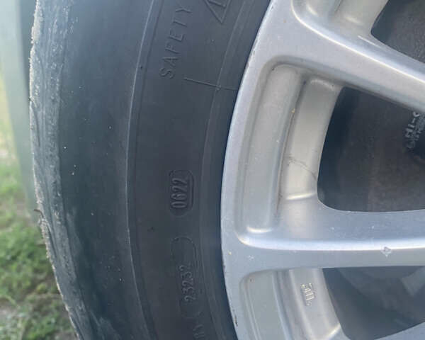 Серый Тойота Авенсис, объемом двигателя 2 л и пробегом 290 тыс. км за 9300 $, фото 19 на Automoto.ua