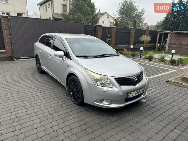 Серый Тойота Авенсис, объемом двигателя 2.2 л и пробегом 243 тыс. км за 9400 $, фото 2 на Automoto.ua