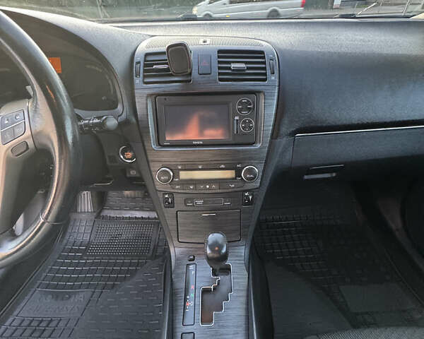 Серый Тойота Авенсис, объемом двигателя 2.23 л и пробегом 364 тыс. км за 8000 $, фото 12 на Automoto.ua