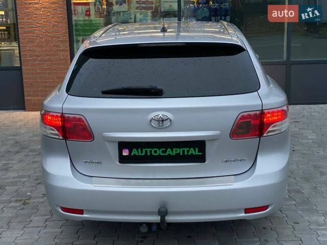 Серый Тойота Авенсис, объемом двигателя 1.99 л и пробегом 200 тыс. км за 9490 $, фото 9 на Automoto.ua