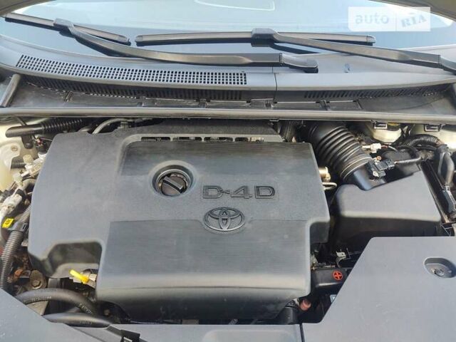 Серый Тойота Авенсис, объемом двигателя 2 л и пробегом 224 тыс. км за 8700 $, фото 30 на Automoto.ua