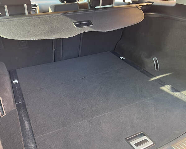 Серый Тойота Авенсис, объемом двигателя 2.2 л и пробегом 233 тыс. км за 8990 $, фото 7 на Automoto.ua