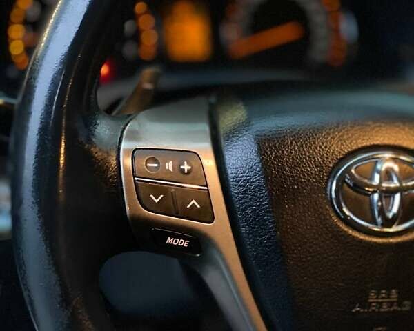 Серый Тойота Авенсис, объемом двигателя 1.99 л и пробегом 200 тыс. км за 9490 $, фото 25 на Automoto.ua