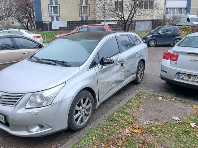 Серый Тойота Авенсис, объемом двигателя 2.2 л и пробегом 290 тыс. км за 4800 $, фото 6 на Automoto.ua