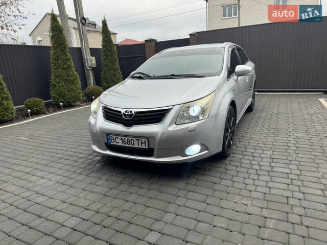 Серый Тойота Авенсис, объемом двигателя 2.2 л и пробегом 243 тыс. км за 9400 $, фото 17 на Automoto.ua