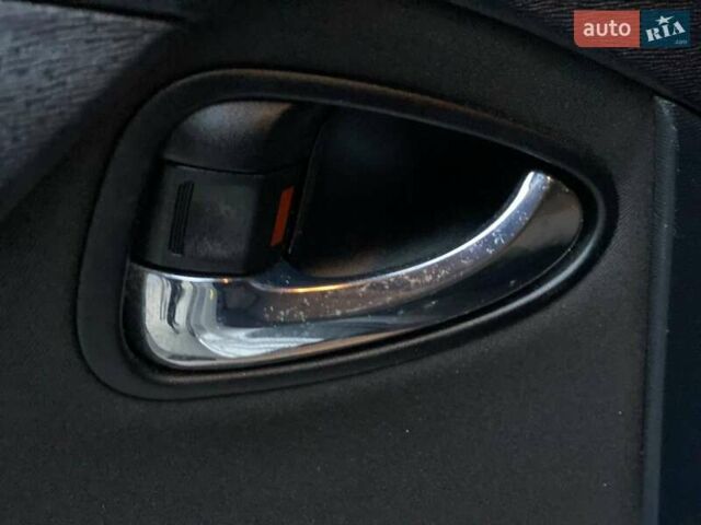 Серый Тойота Авенсис, объемом двигателя 1.99 л и пробегом 200 тыс. км за 9490 $, фото 39 на Automoto.ua