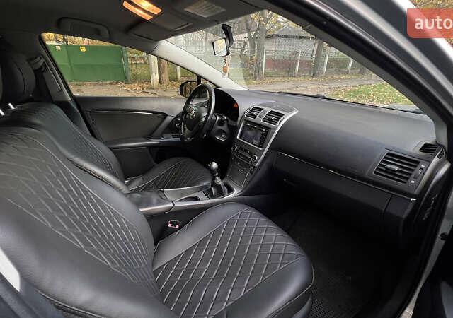 Сірий Тойота Авенсіс, об'ємом двигуна 2 л та пробігом 315 тис. км за 10500 $, фото 8 на Automoto.ua