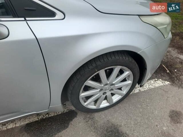 Сірий Тойота Авенсіс, об'ємом двигуна 2 л та пробігом 217 тис. км за 11000 $, фото 19 на Automoto.ua