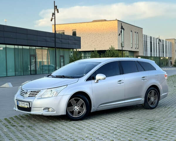 Серый Тойота Авенсис, объемом двигателя 1.8 л и пробегом 312 тыс. км за 8200 $, фото 1 на Automoto.ua