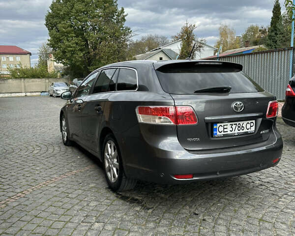 Серый Тойота Авенсис, объемом двигателя 2.23 л и пробегом 244 тыс. км за 8900 $, фото 6 на Automoto.ua