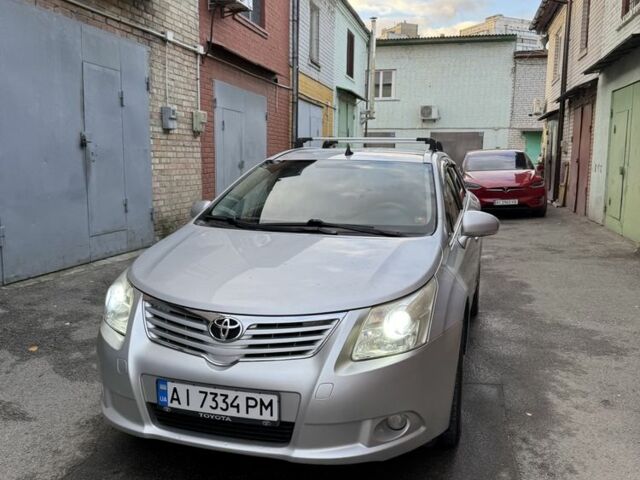 Серый Тойота Авенсис, объемом двигателя 1.8 л и пробегом 230 тыс. км за 8850 $, фото 12 на Automoto.ua