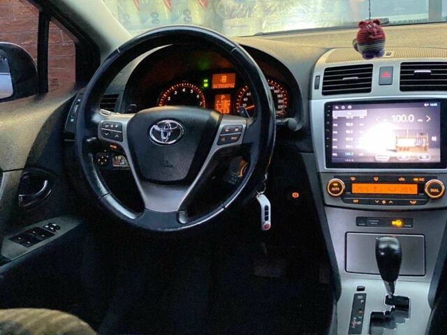 Серый Тойота Авенсис, объемом двигателя 2 л и пробегом 200 тыс. км за 9490 $, фото 21 на Automoto.ua