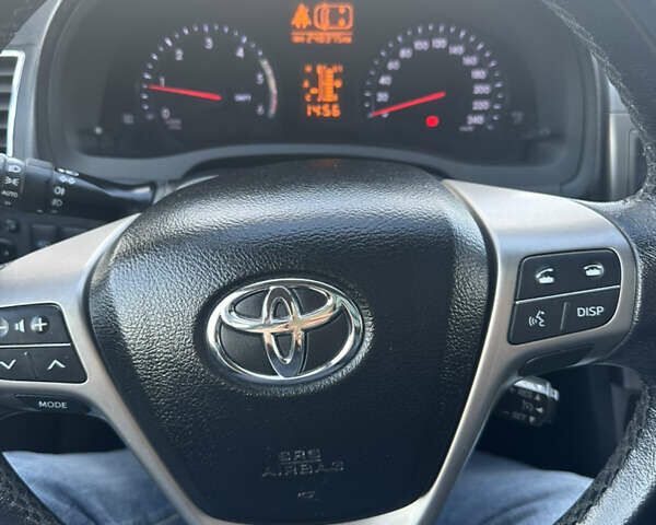 Серый Тойота Авенсис, объемом двигателя 1.99 л и пробегом 248 тыс. км за 12200 $, фото 19 на Automoto.ua