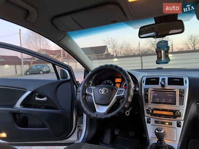 Сірий Тойота Авенсіс, об'ємом двигуна 2 л та пробігом 379 тис. км за 7850 $, фото 43 на Automoto.ua