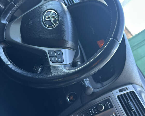 Серый Тойота Авенсис, объемом двигателя 1.99 л и пробегом 248 тыс. км за 12200 $, фото 37 на Automoto.ua