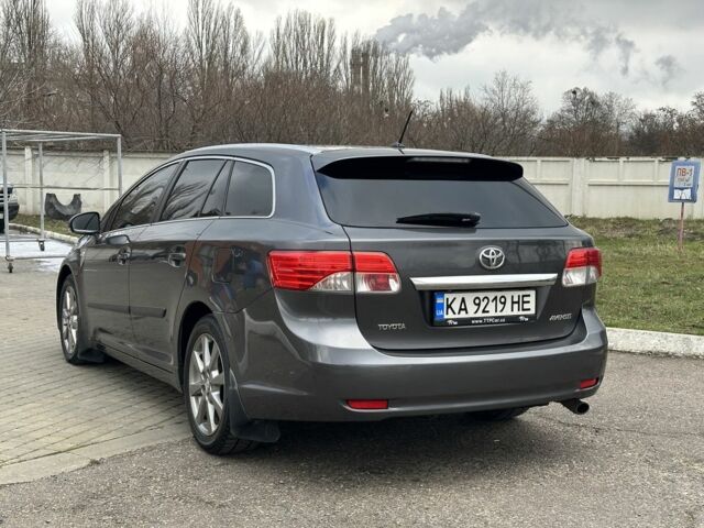 Сірий Тойота Авенсіс, об'ємом двигуна 2.2 л та пробігом 230 тис. км за 8400 $, фото 11 на Automoto.ua