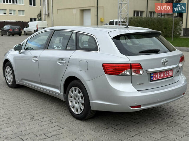 Серый Тойота Авенсис, объемом двигателя 2 л и пробегом 243 тыс. км за 8450 $, фото 3 на Automoto.ua