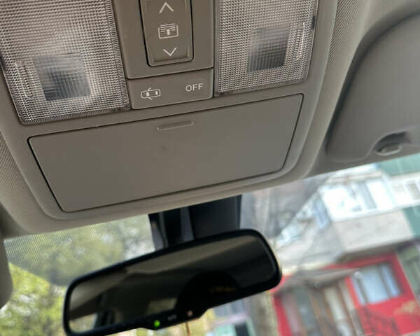 Серый Тойота Авенсис, объемом двигателя 1.99 л и пробегом 248 тыс. км за 12200 $, фото 40 на Automoto.ua