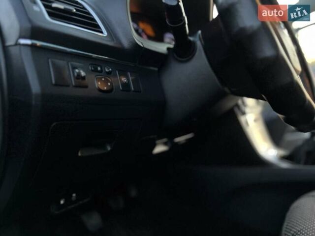 Сірий Тойота Авенсіс, об'ємом двигуна 2 л та пробігом 379 тис. км за 7850 $, фото 33 на Automoto.ua
