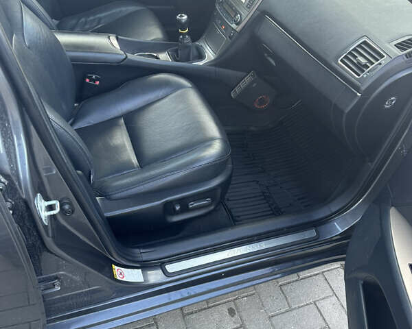 Серый Тойота Авенсис, объемом двигателя 1.99 л и пробегом 248 тыс. км за 12200 $, фото 29 на Automoto.ua
