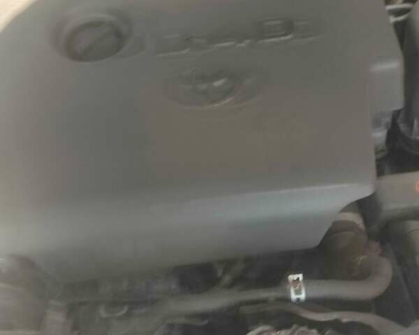 Сірий Тойота Авенсіс, об'ємом двигуна 2 л та пробігом 240 тис. км за 10500 $, фото 11 на Automoto.ua