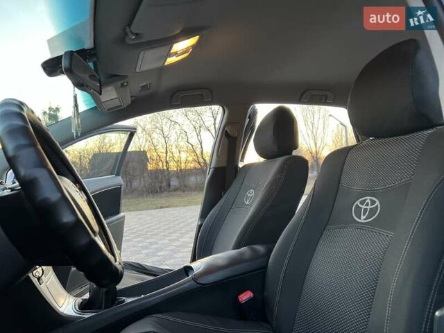 Сірий Тойота Авенсіс, об'ємом двигуна 2 л та пробігом 379 тис. км за 7850 $, фото 32 на Automoto.ua