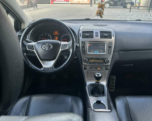 Серый Тойота Авенсис, объемом двигателя 1.99 л и пробегом 248 тыс. км за 12200 $, фото 16 на Automoto.ua