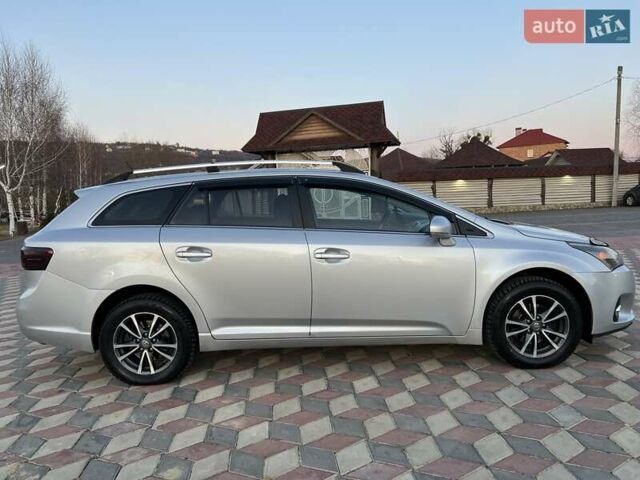 Сірий Тойота Авенсіс, об'ємом двигуна 2 л та пробігом 379 тис. км за 7850 $, фото 24 на Automoto.ua