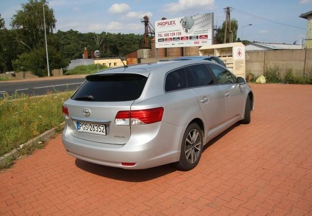 Серый Тойота Авенсис, объемом двигателя 0 л и пробегом 295 тыс. км за 8300 $, фото 7 на Automoto.ua